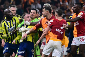 Fenerbahçe'den derbideki kavgaya dair açıklama: Yaşananlar 'derbi gerginliği' diye geçiştirilemez