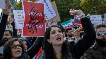 Yorgos Lanthimos ve Juliette Binoche da imzacı: 800 sinemacı, İran için bildiri yayınladı