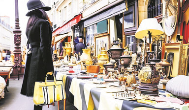 Paris’in ara sokakları ve antika pazarları