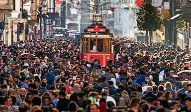 İstanbul’un nüfusu Cumhuriyet tarihinde üçüncü kez azaldı