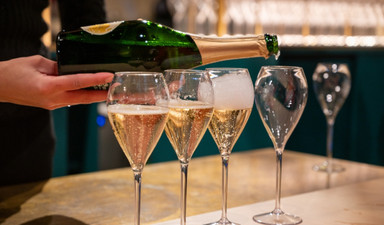 İskoçlar neden şampanya patlatıyor?