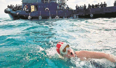 Dalgaları (erkeklere rağmen) aşmak