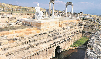 Hierapolis’ten cehenneme geçiş kapısı genişliyor