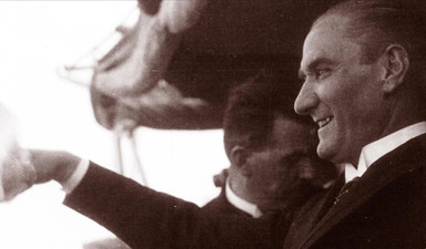 Atatürk'ün imzasını kullanırken dikkat!