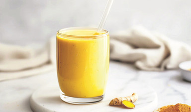 Zerdeçal çaylı smoothie