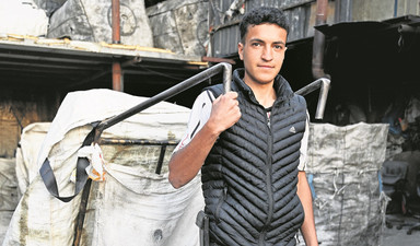 Boylarından büyük işleri var ama küçücük bir hayalleri bile yok!