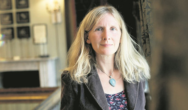 Samantha Harvey: Uzay şiirsel ve övülmeyi bekleyen bir konu