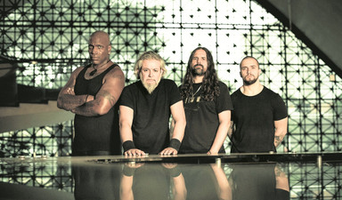 Sepultura son kez İstanbul’da