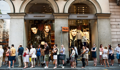 Lüks alışveriş için paranın yetmediği statü devrindeyiz