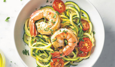 Karidesli kabak spagetti kasesi