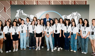 Tam 21 yıldır genç kızların yanındalar