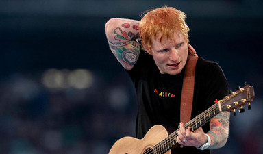Ed Sheeran zirveye tutunuyor