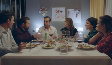 Altın Koza’dan iki film daha: Buradayım, İyiyim ve Perde