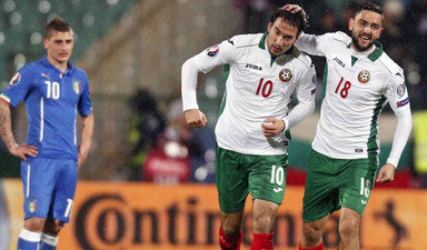 Bir vapur geçer Varna önünden