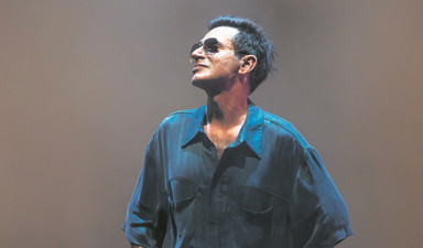 Kahkaha ile karanlık arasında: Kırılganlar Kralı Teoman