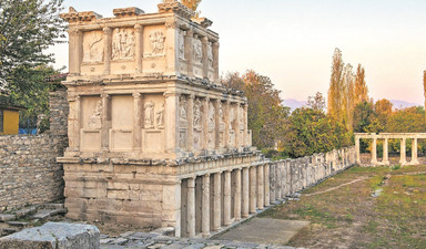 Aphrodisias eserlerine hami olmak ister misiniz?