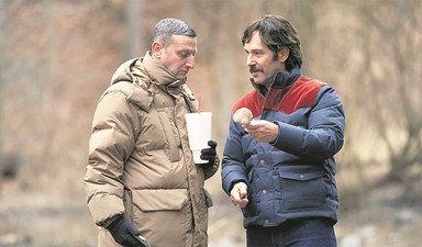 Son dönemin en komik yıldızından iki yapım birden