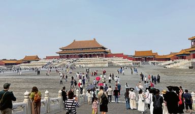 Pekin’de geçmiş ve gelecek aynı karede