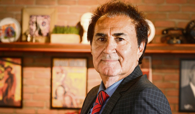 Sanat hayatının 50. yılını bir biyografi kitabıyla kutlayan Ali Rıza Binboğa: Hayat dert yükler ama dermanını da fısıldar