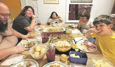 4 bin kadın, bir kadını evlenmekten vazgeçiremedi