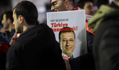 Halk İmamoğlu davası üzerinden sistemi sorguluyor