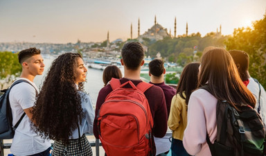 Gelecek daralıyor: Türkiye’de genç olmak