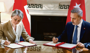 Paris'e karşı Londra hamlesi