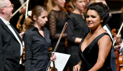 Metropolitan Operası Rus soprano Anna Netrebko'nun işine son verdi