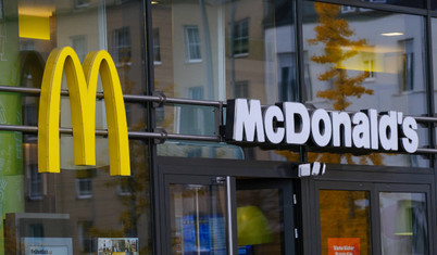 McDonald's Rusya'daki 850 restoranını geçici olarak kapatacak