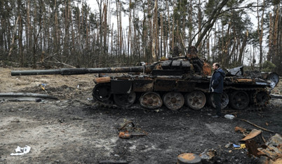 Rusya: Yüksek hassasiyetli silahla Kiev’de tank tamir fabrikasını vurduk