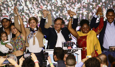 Kolombiya'da cumhurbaşkanlığı seçiminde ilk turun galibi solcu aday Gustavo Petro oldu