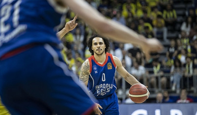 Anadolu Efes, Shane Larkin ile 2 yıllık yeni sözleşme imzaladı