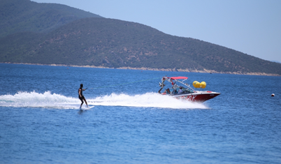 Türkiye Su Jeti ve Flyboard Şampiyonası Bodrum'da başladı