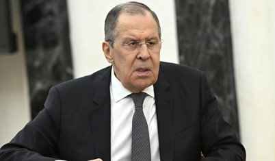 Lavrov, Batı’nın Ukrayna’da çatışmalara taraf olduğunu söyledi