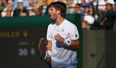 Wimbledon'da yarı finalistler geriden gelerek kazandı