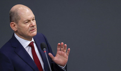 Almanya Başbakanı Olaf Scholz yaralı olduğu bir fotoğrafı paylaştı