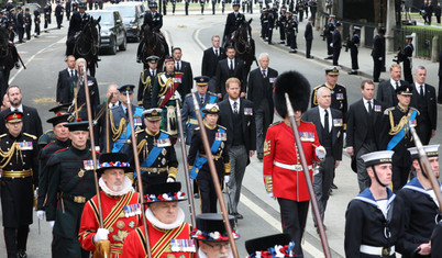 Dünya liderlerinin katılımıyla Kraliçe 2. Elizabeth'in resmi cenaze töreni yapıldı