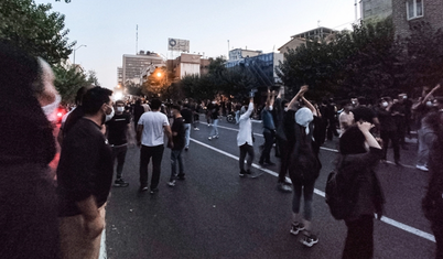 AB'den İran'a çağrı: Protestoculara şiddeti durdur, interneti aç