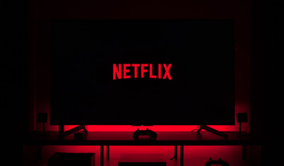 Netflix yöneticileri filmlerin sinemada gösterilmesini tartışıyor