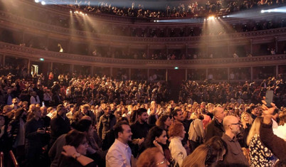 Zülfü Livaneli'yi Royal Albert Hall’da binlerce kişi dinledi