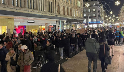 İsviçre'de sığınma talebi reddedilen göçmenin intiharının ardından protesto düzenlendi