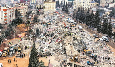 Bu taşları kaldırmaya insanın gücü yeter mi?