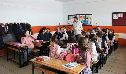 Adana'da okulların açılma tarihi 13 Mart'a ertelendi