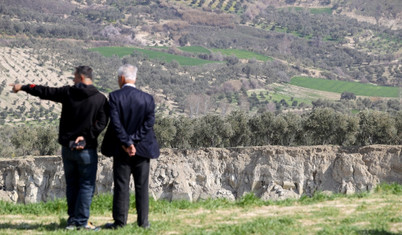 Hatay'da depremde oluşan yarık havadan görüntülendi