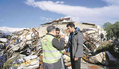 “Afet sadece binalarda olmadı insanların ruhları da çöktü”