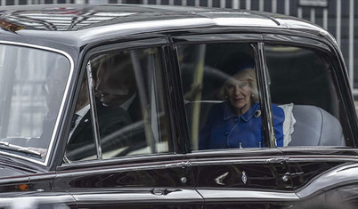 Buckingham Sarayı ilk kez Kraliçe Camilla unvanını kullandı