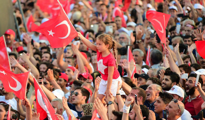 Seçimi duyguları harekete  geçiren kazanacak!