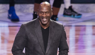 Michael Jordan, Charlotte Hornets'ı devredecek