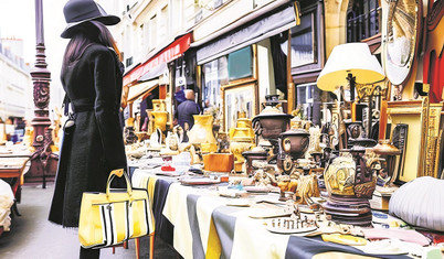 Paris’in ara sokakları ve antika pazarları