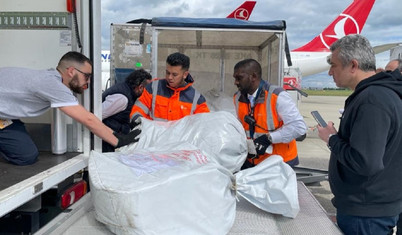 Fransa ve İsviçre'deki oy pusulaları Türkiye'ye gönderildi